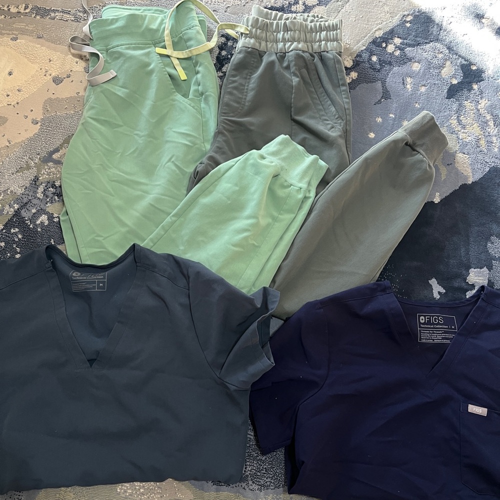 Figs Scrub Set in Blue and Green bundle